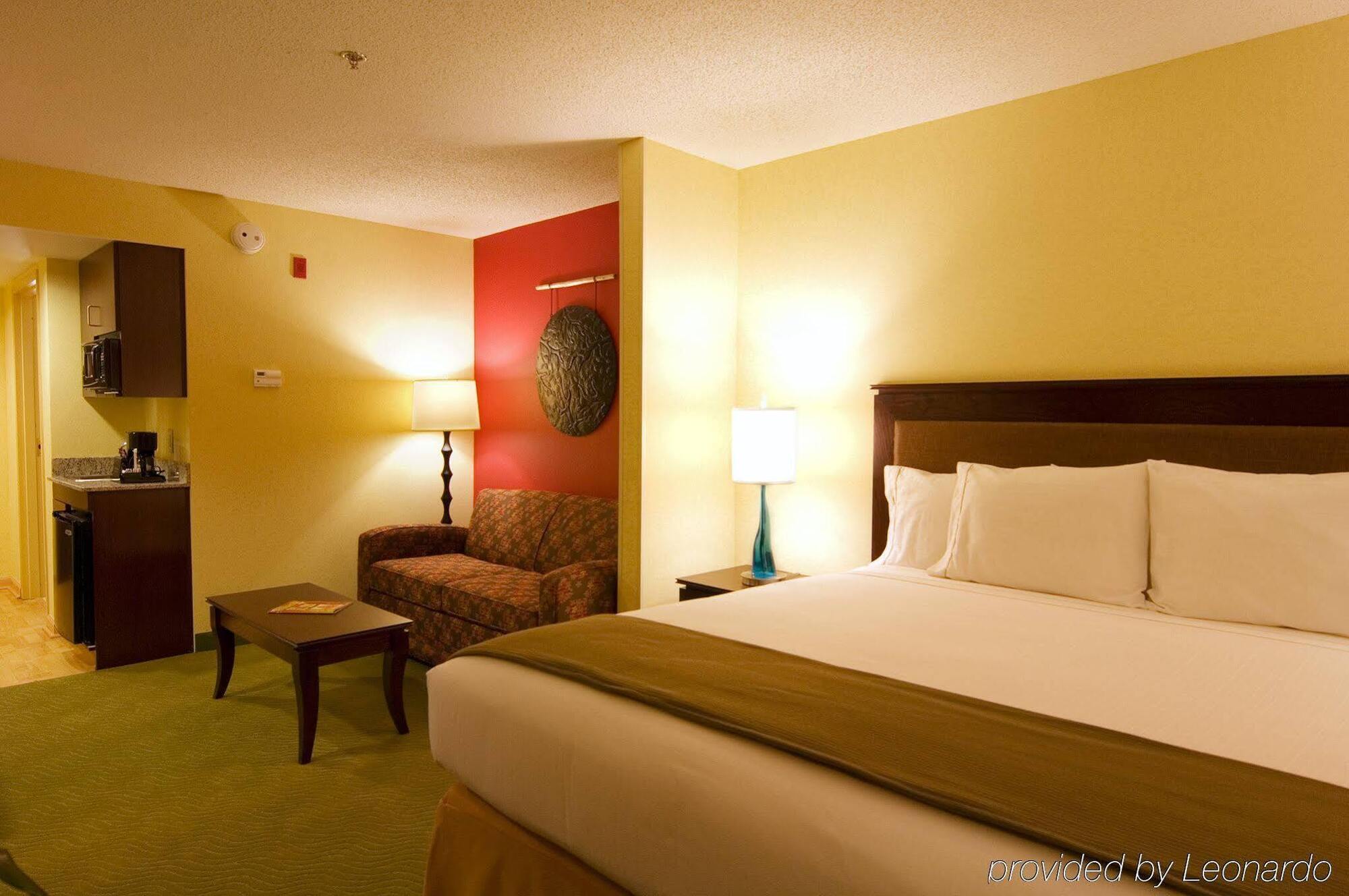 Holiday Inn Express Hotel & Suites Greenville-I-85 & Woodruff Road By Ihg Extérieur photo